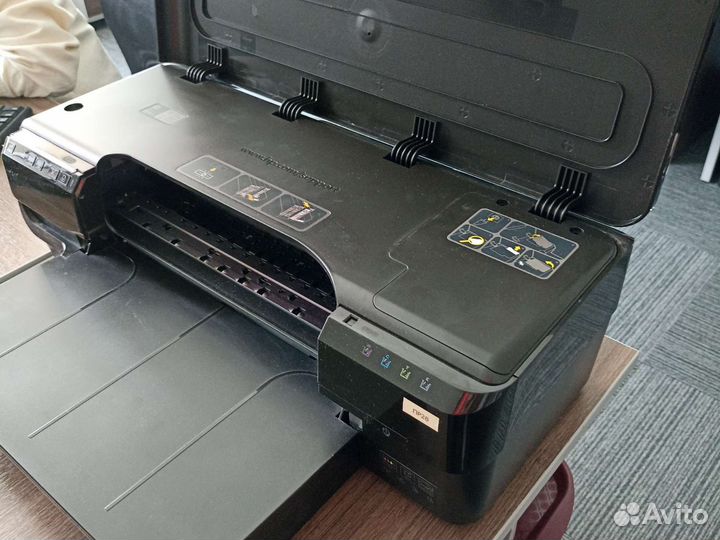 Струйный цветной принтер HP Officejet 7110 рабочий