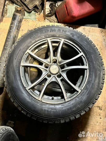 Комплект литья HRS на зиме R16 5x100