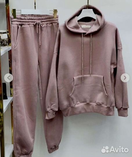 Спортивные костюмы