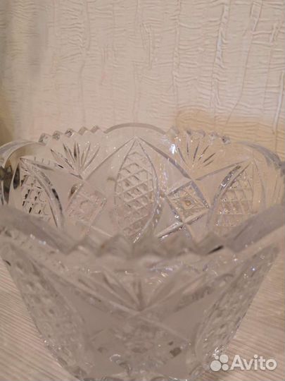 Хрустальная ваза конфетница