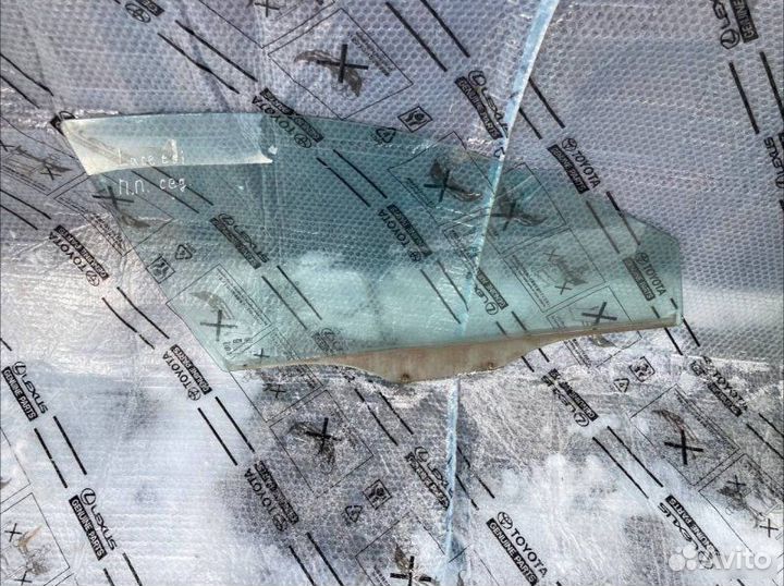 Стекло переднее правое Chevrolet Lacetti