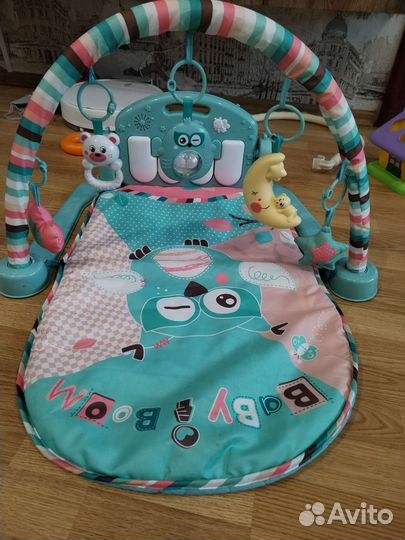 Игровой коврик с пианино