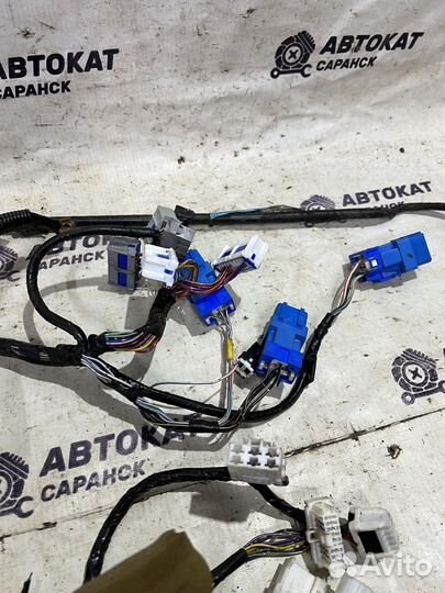 Проводка под торпедо Nissan Primera P11