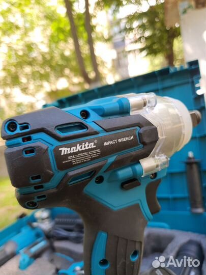 Аккумуляторный набор makita 4 в 1