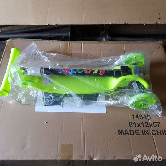 Самокат детский трехколесный новый