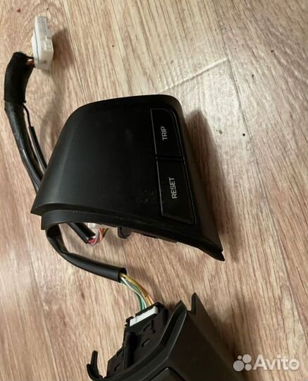 Кнопки на руль hyundai Tucson 3 (III)