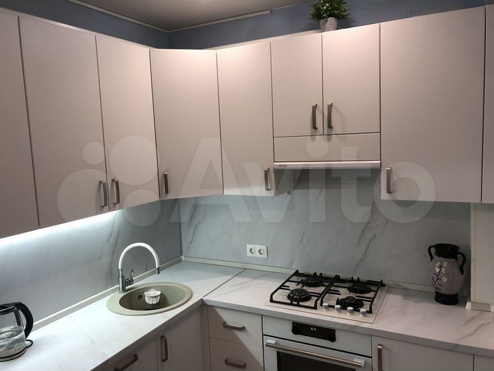 2-к. квартира, 59 м², 9/9 эт.