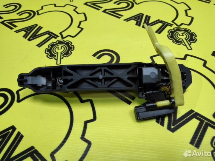 Ручка двери внешняя задняя левая Toyota Ist NCP60