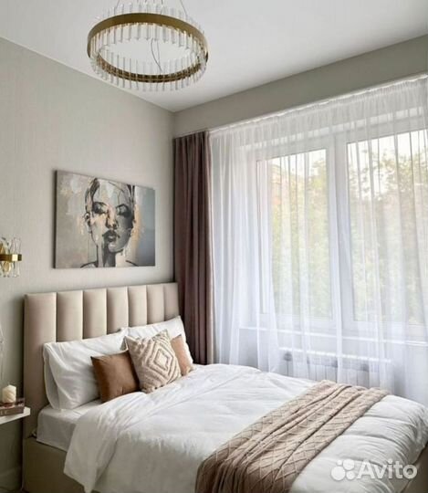 Кровать с молдингом