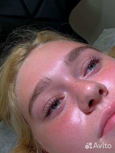 Ламинирование ресниц и оформление бровей