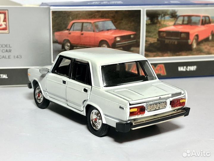 Модель автомобиля ваз 2105 жигули СССР 1:43