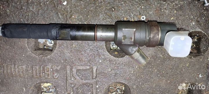 Форсунка bosch 0445110275