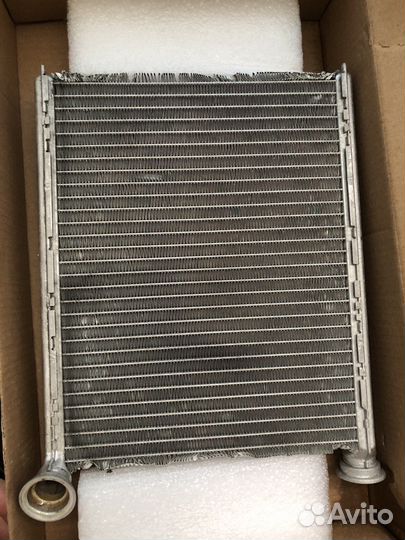 Радиатор печки Peugeot 308