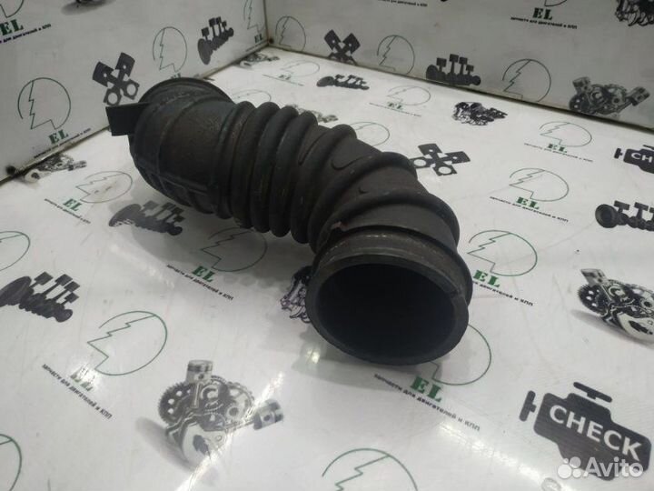 Патрубок воздушного фильтра Toyota 1ZZ-FE