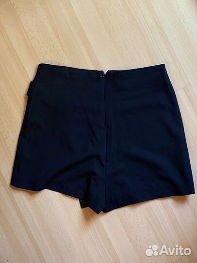 Нарядные шорты черные S