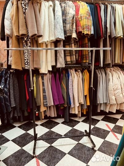 Вешало для одежды напольное