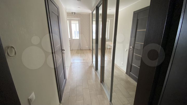 2-к. квартира, 52 м², 4/4 эт.