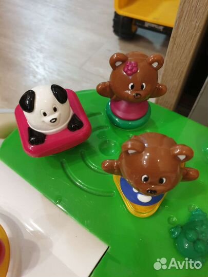 Развивающий столик chicco