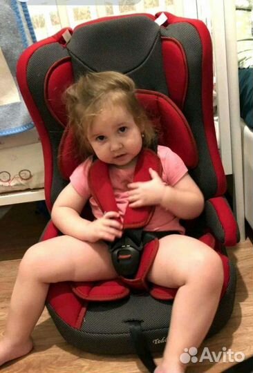 Автокресло с 1 годика до 12 лет. арт24
