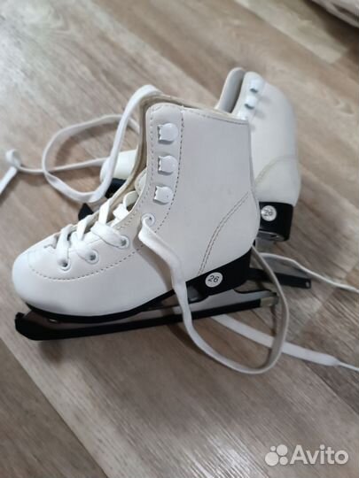 Коньки фигурные детские 26 размер