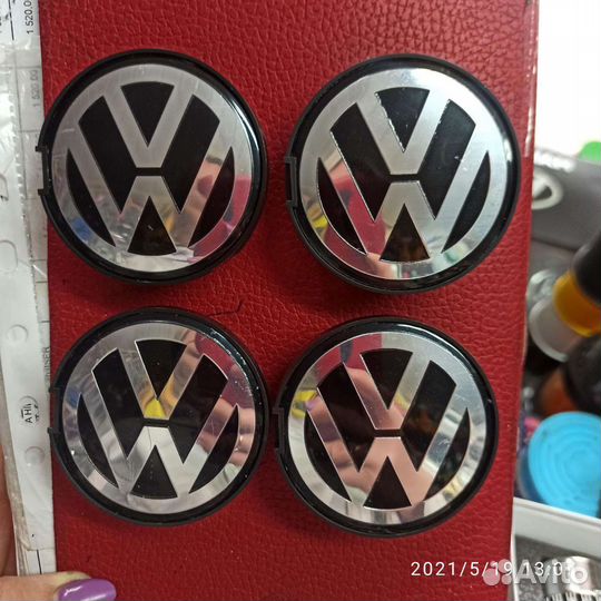 Заглушки диска vw 7D0601165