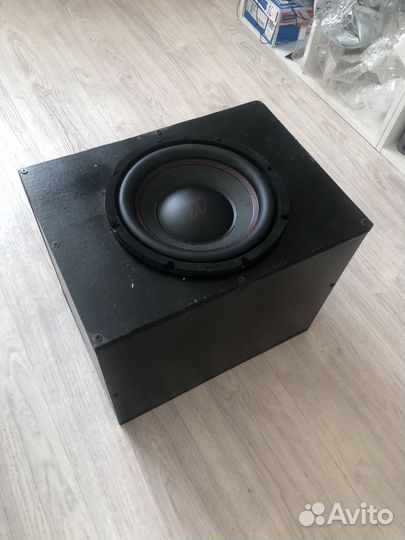 Сабвуфер 10