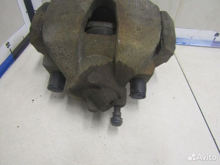 Суппорт передний правый C-MAX 2003-2011