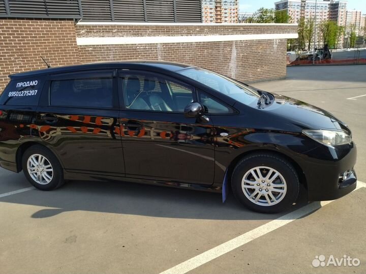 Toyota Wish 1.8 CVT, 2012, 69 000 км