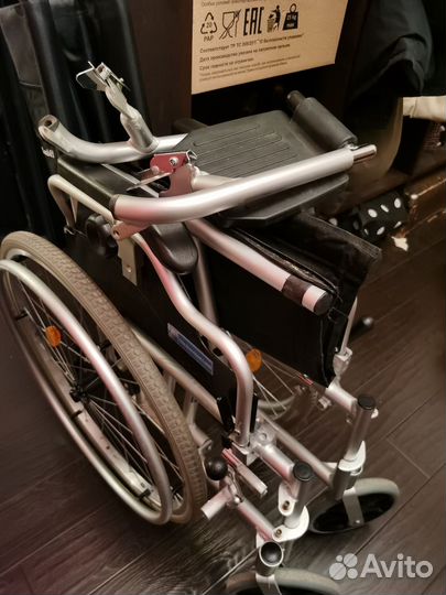 Коляска инвалидная