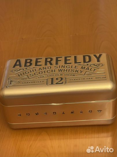 Коробка из жести из под виски