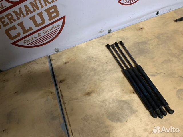 Газовый упор капота Bmw E90 амортизатор е90