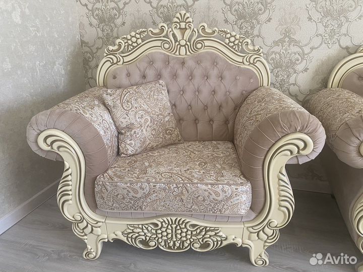 Диван «Корона»