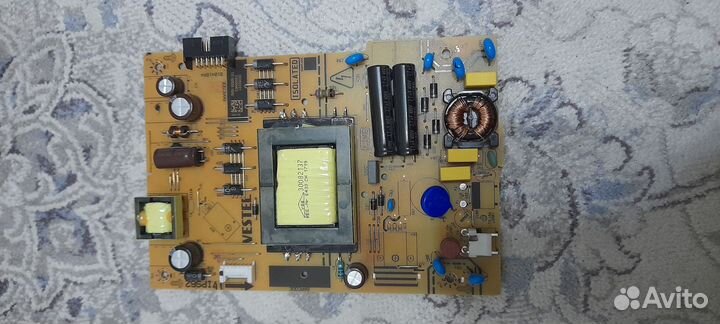 Запчасьи к телевизору hitahi модель 32HE2000R