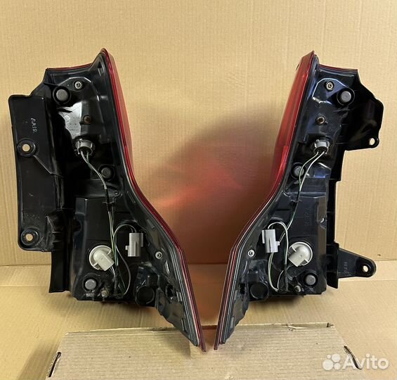 Lexus GX460 Фонарь задний левый и правый