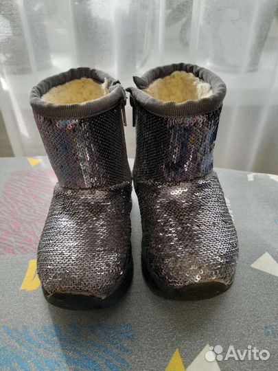 Ботиночки на девочку 22
