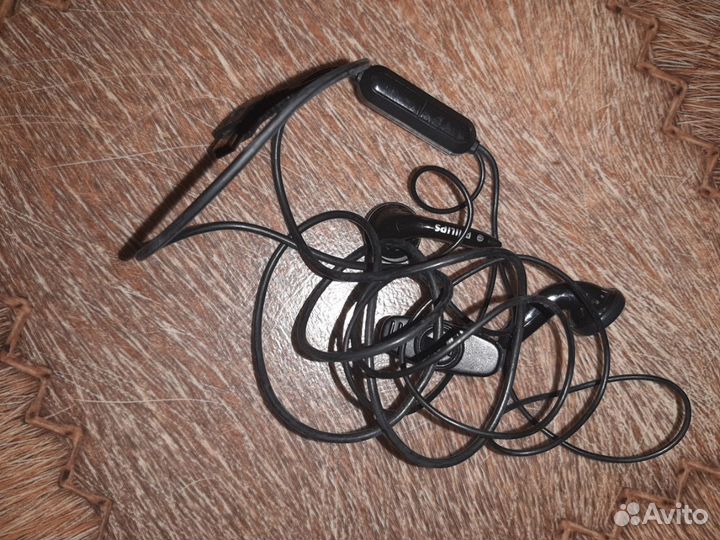Наушники Philips c микрофоном