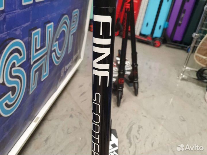 Трюковой самокат белый