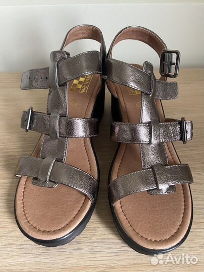 Босоножки новые натуральная кожа