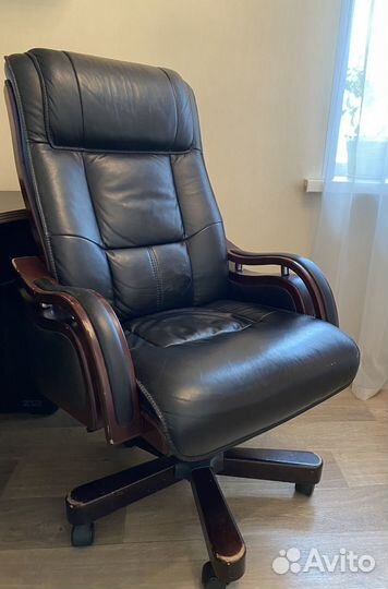 Офисное кресло руководителя бу кожаное