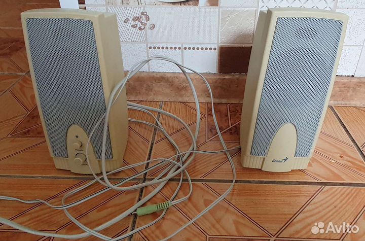 Компьютерные колонки genius