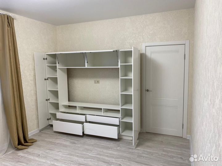 Стенка в гостинную нео белый глянец