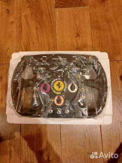 Руль Thrustmaster Ferrari F1