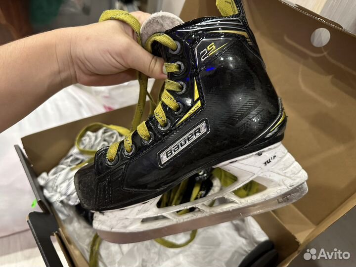 Коньки bauer supreme 2s US 1,5(20,7см) EUR33