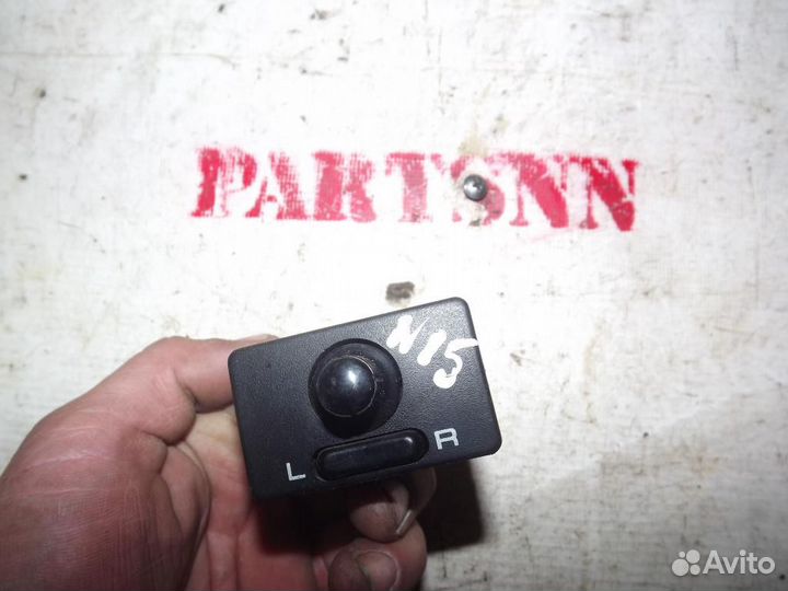 Блок регулировки зеркал Ниссан Альмера N15