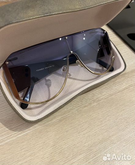 Солнечные очки chanel