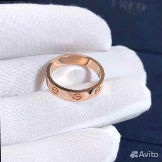 Cartier золотое кольцо Love