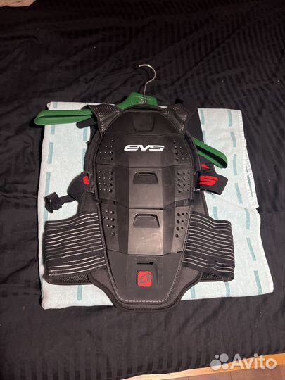 Защита спины evs s-m