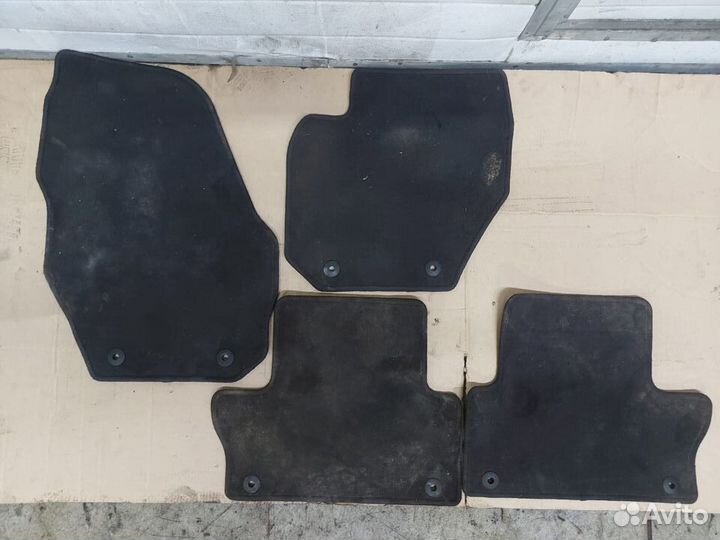 Volvo XC60 коврики салона комплект 2009-2017
