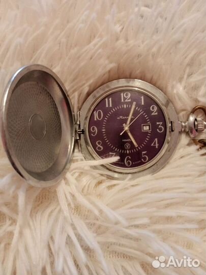 Часы старые на цепочке