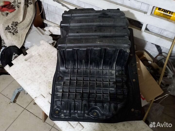 Полка багажника BMW 3 E90